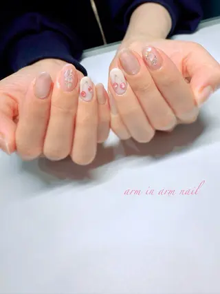 ネイル arm in arm ︎✿Yamamotoのマツエク・マツパデザイン