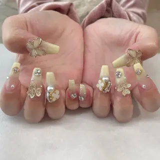 ネイル 💎🐰 saki. m 🐰💎のネイルデザイン