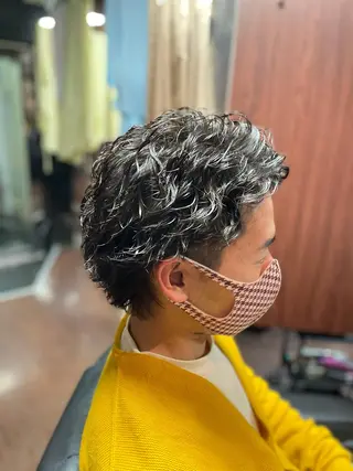 パーマ bro Tokyo有楽町店所属・⚜️三代 洸⚜️のヘアスタイル