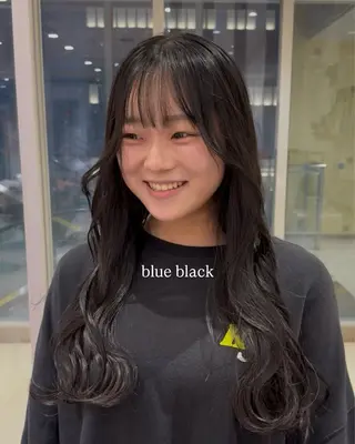 ロング カラー 💎寒色特化💎 透明感カラーみきのヘアスタイル