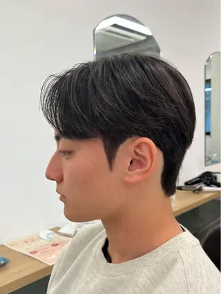 ミディアム パーマ メンズ 🏆メンズヘア特化 🥇代表りんぺーのヘアスタイル