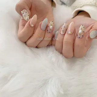 ネイル nail salon tina.所属・中山 はづきのネイルデザイン