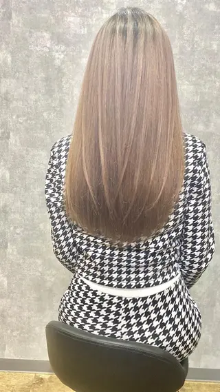 セミロング カラー 透け感•艶感カラー 池本　紘之のヘアスタイル