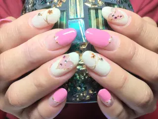 井上 さおりのネイルデザイン