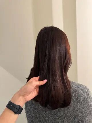 ロング カラー 内沼 恵留菜のヘアスタイル