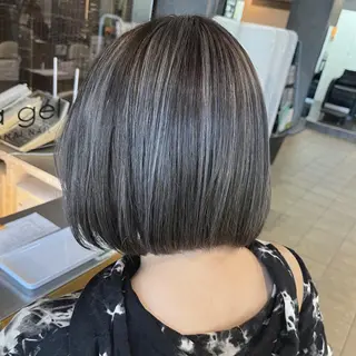 ミディアム カラー uni 江坂🦋 木下風子のヘアスタイル