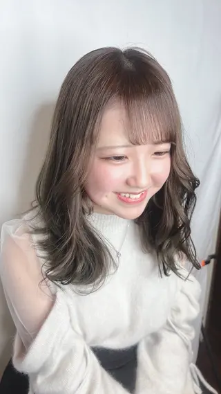 ミディアム Gaudi(ガウディ)❤︎所属・めんへらびようし Daiaのヘアスタイル