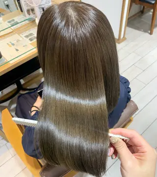 セミロング まろやかベージュ/ 大上なおみのヘアスタイル