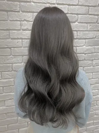 ロング カラー 透明感Color🩶 髪質改善 ユウナ🦋のヘアスタイル