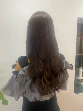 ロング カラー Kazaoka Saraのヘアスタイル