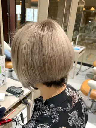 ショート カラー 近藤千翔🩵 髪質改善Periodのエステ・リラクイメージ