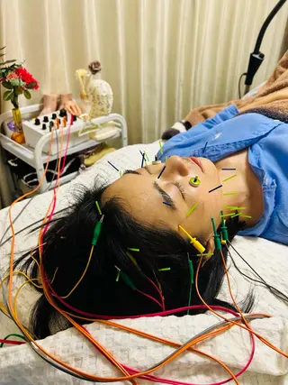 美容鍼灸サロン mahoroba院長のエステ・リラクイメージ