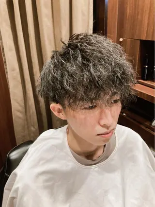 ミディアム パーマ メンズ メンズ特化美容師 井上大輔のヘアスタイル