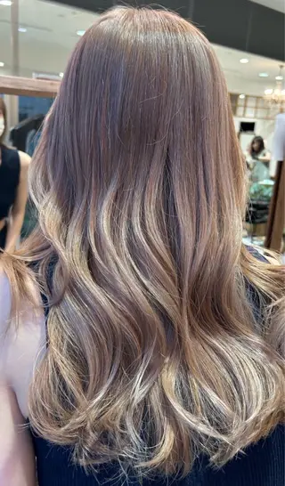 ロング おおがくみゆ🦙🍊 ⭐️池袋のヘアスタイル