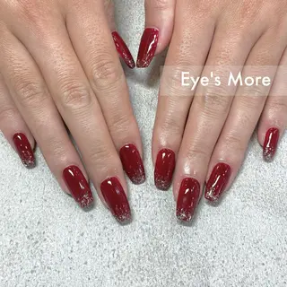 ネイル Eye's More Ochiaiのネイルデザイン