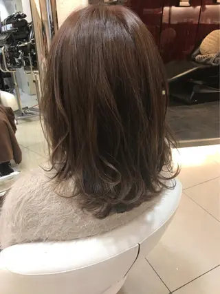 セミロング カラー 🌼こやま かおり🌼のヘアスタイル