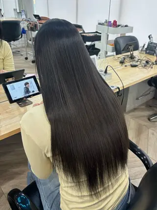 カラー angelica難波 Hinaのヘアスタイル