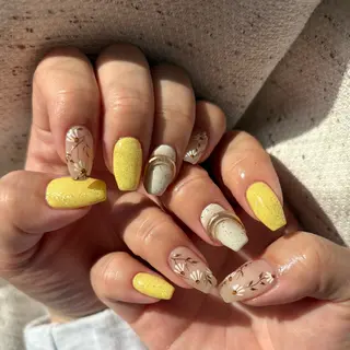 ネイル Basic町田本店 Suzunaのネイルデザイン