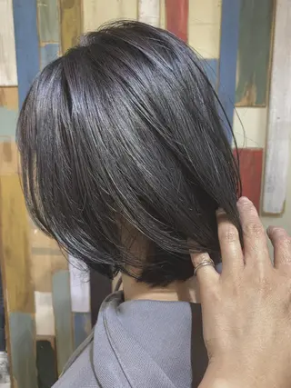 カラー 嶋村夏実🌼レイヤー 🌸白髪ぼかしのヘアスタイル