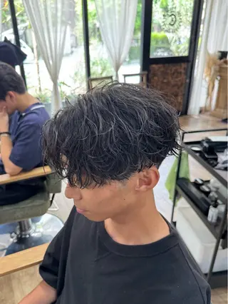 ミディアム パーマ ヘアアレンジ メンズ メンズカット/ レベッカ 髙下 幹大のヘアスタイル