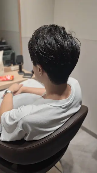 ショート メンズ サロウィン　神戸三宮店所属・三宮No.1ブリーチ 無しカラー/杉山太貴のヘアスタイル