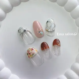 ネイル Ema salon satomiのネイルデザイン