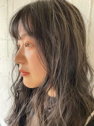 ロング カラー 高梨 菜々のヘアスタイル