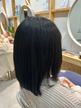 ミディアム カラー 松本 莉央のヘアスタイル