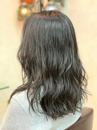 セミロング パーマ Rootes   Hair  Stage所属・春日部　間庭 寛貴のヘアスタイル