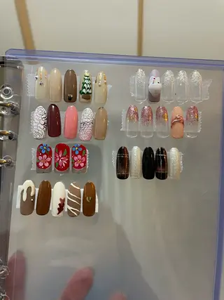 ネイル ネイルサロン＆スクール GINA所属・坂上 悠莉のネイルデザイン