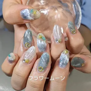 ネイル フラワー ムーンのネイルデザイン