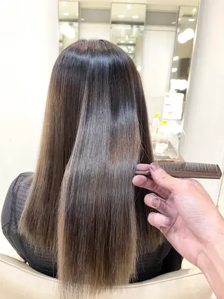 セミロング salowin suite 柏所属・髪質改善特化 専門美容師オクダ♂のヘアスタイル