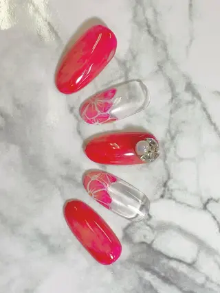 ミディアム H NANAのネイルデザイン