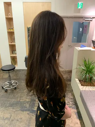 ロング カラー yupi🐈⬛ レイヤー/パーマのヘアスタイル