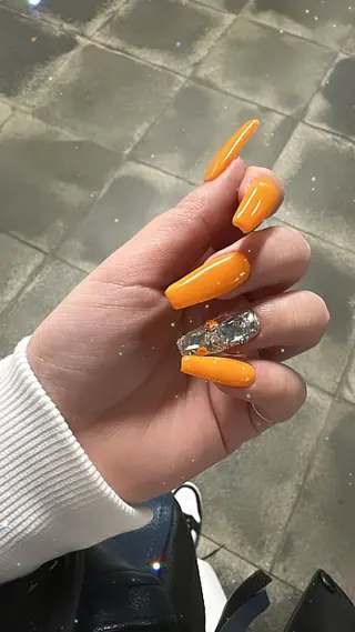 ネイル GO TODAY SHAiRE SALON渋谷Amiu店所属・Risa 🌺のネイルデザイン
