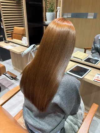 ロング 森下 桃衣のヘアスタイル
