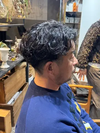 ショート パーマ メンズ クキノ ケイカのヘアスタイル