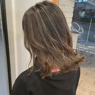ミディアム カラー ヘアアレンジ 🎗秋山勇 /三宮指名No.1のヘアスタイル