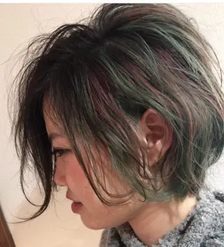 ショート カラー レイヤーカット匠 イソザキノリユキのヘアスタイル