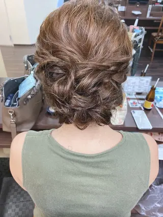 ショート ヘアメイクサロンバリー所属・泉 汐織のヘアスタイル