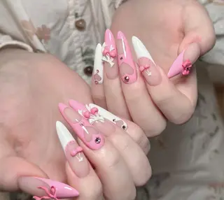 ネイル Pure&Rich Nailのネイルデザイン