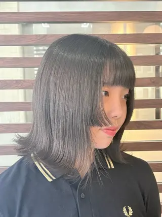 ミディアム 細田 舞乃のヘアスタイル