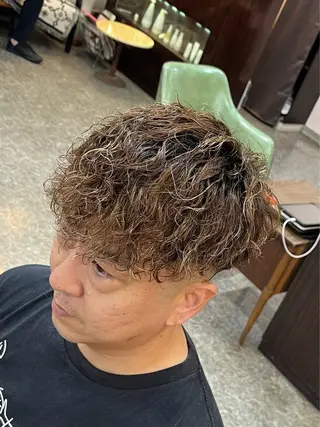 ミディアム パーマ CuMARi所属・歴7年🔥メンズ専門 自信しかありませんのヘアスタイル