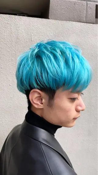 ショート 圧倒的美髪ストレート ツダケイタロウのヘアスタイル