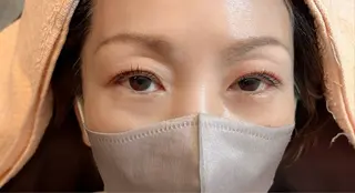 マツエク・マツパ 玉置 七海のヘアスタイル