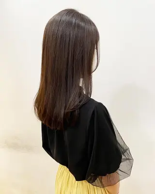 セミロング カラー あずまぐち めぐみのヘアスタイル