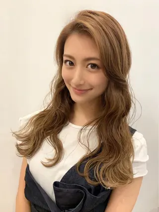 ロング ブリーチ＆カラーが 得意☀️望月宣雄☀️のヘアスタイル