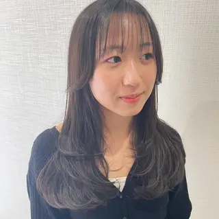 セミロング カラー RorriM natsuのヘアスタイル