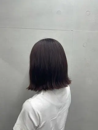 ミディアム カラー IO イオリのヘアスタイル