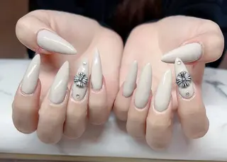 ネイル Floria KANAのネイルデザイン